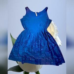 Blue layered sunset Road dress size medium